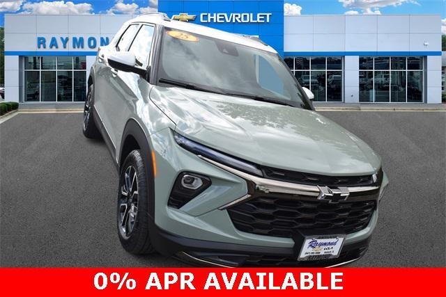 new 2025 Chevrolet TrailBlazer car, priced at $26,676