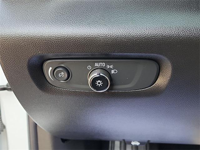 used 2022 Chevrolet Traverse car, priced at $33,482