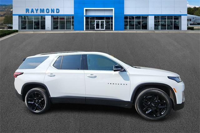 used 2022 Chevrolet Traverse car, priced at $33,482