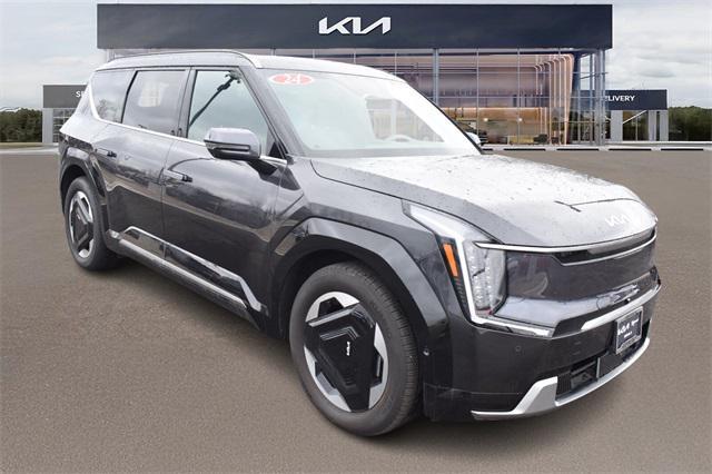 new 2024 Kia EV9 car, priced at $61,600