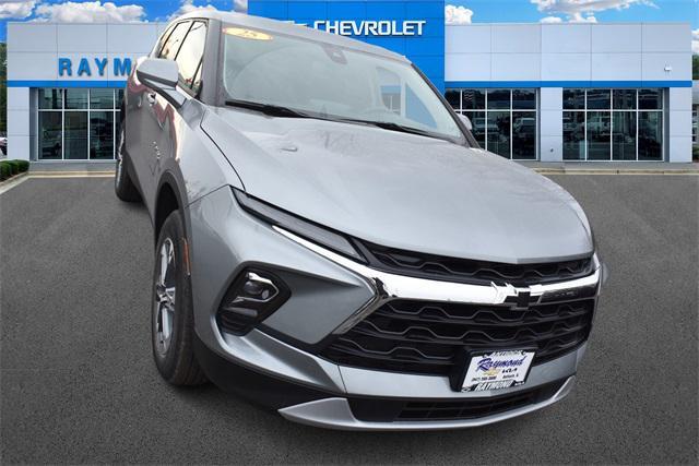 new 2025 Chevrolet Blazer car, priced at $36,955