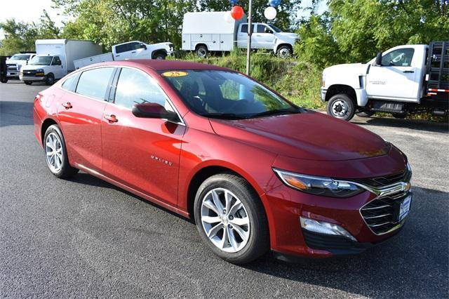 new 2025 Chevrolet Malibu car, priced at $27,817