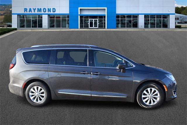 used 2019 Chrysler Pacifica car, priced at $14,987