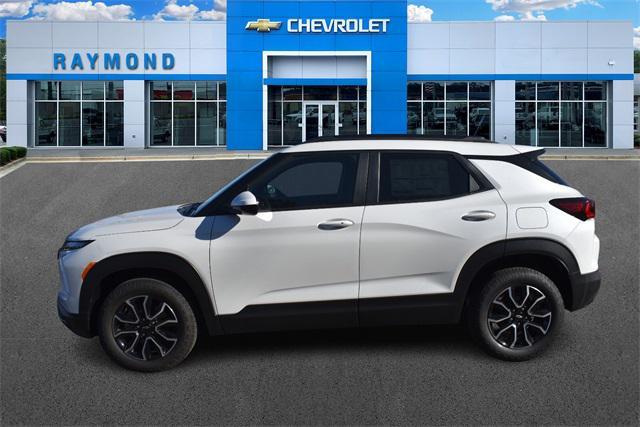 new 2025 Chevrolet TrailBlazer car, priced at $32,810