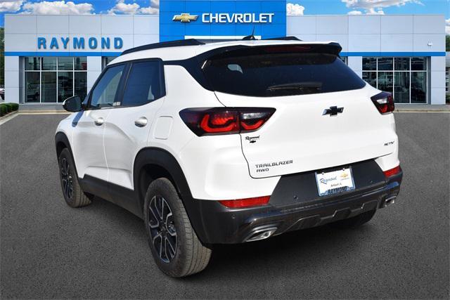 new 2025 Chevrolet TrailBlazer car, priced at $32,810