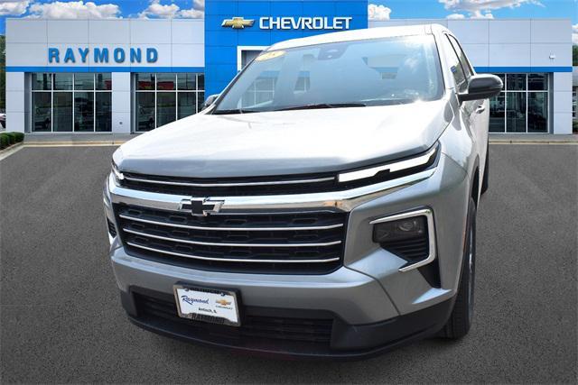 new 2025 Chevrolet Traverse car, priced at $43,845