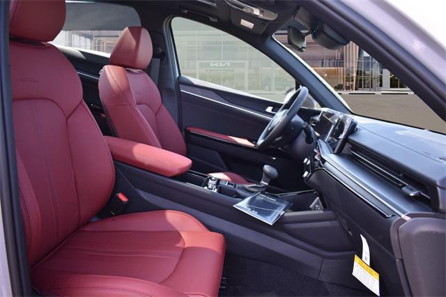 new 2025 Kia K5 car, priced at $31,498