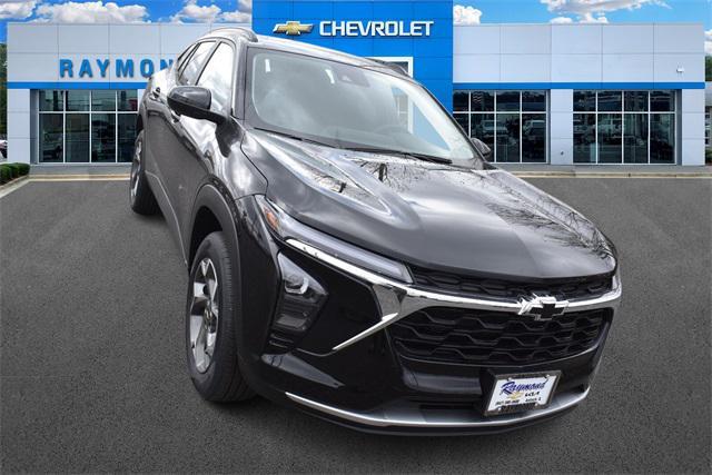 new 2025 Chevrolet Trax car, priced at $23,106