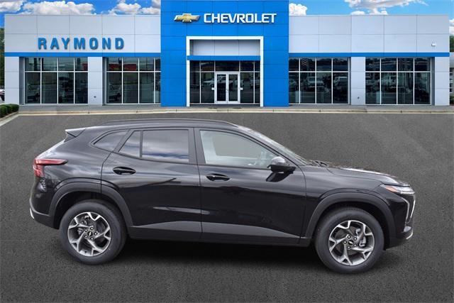 new 2025 Chevrolet Trax car, priced at $23,106