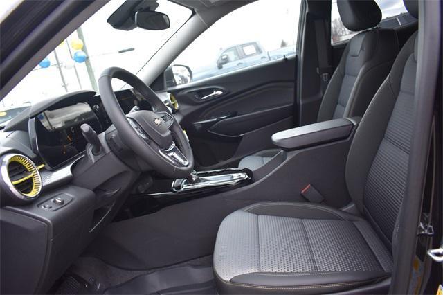 new 2025 Chevrolet Trax car, priced at $23,106