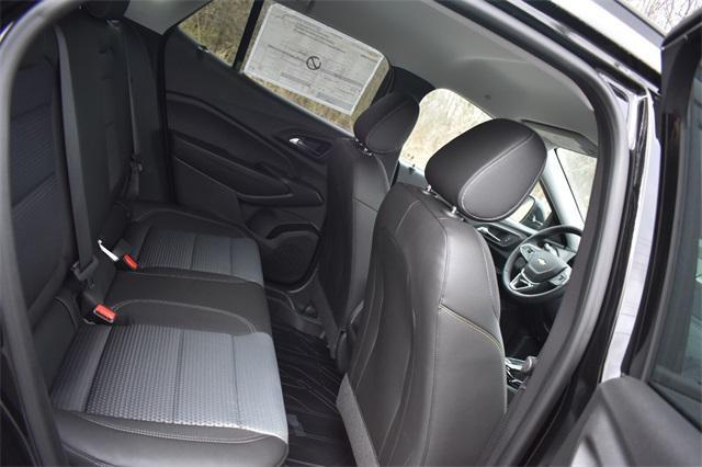 new 2025 Chevrolet Trax car, priced at $23,106