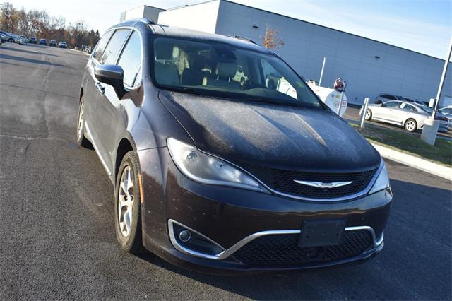 used 2018 Chrysler Pacifica car, priced at $11,679