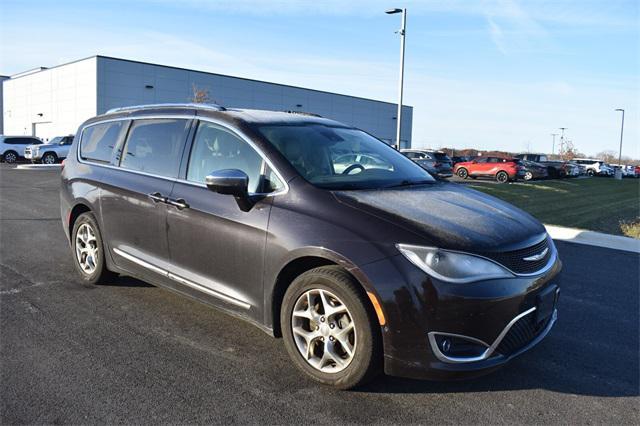 used 2018 Chrysler Pacifica car, priced at $11,679