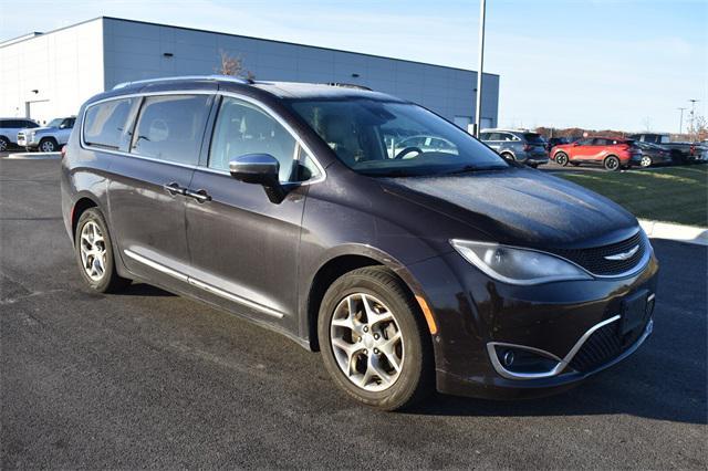 used 2018 Chrysler Pacifica car, priced at $11,679