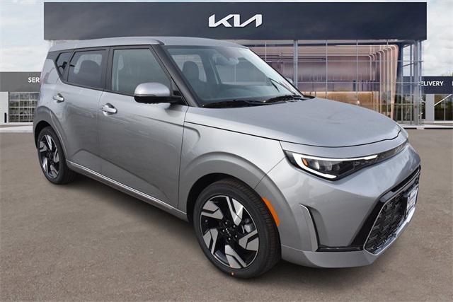 new 2025 Kia Soul car, priced at $25,976