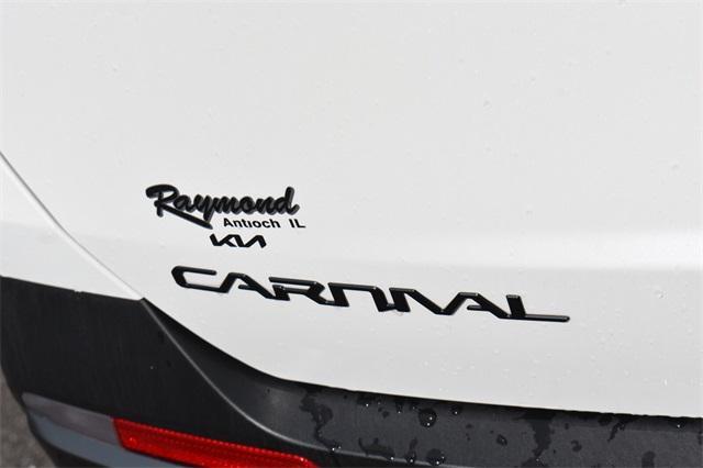 new 2025 Kia Carnival Hybrid car, priced at $51,825