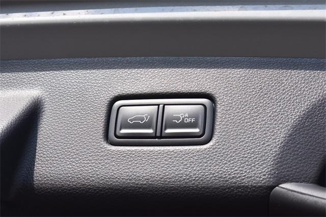 new 2025 Kia Carnival Hybrid car, priced at $47,375