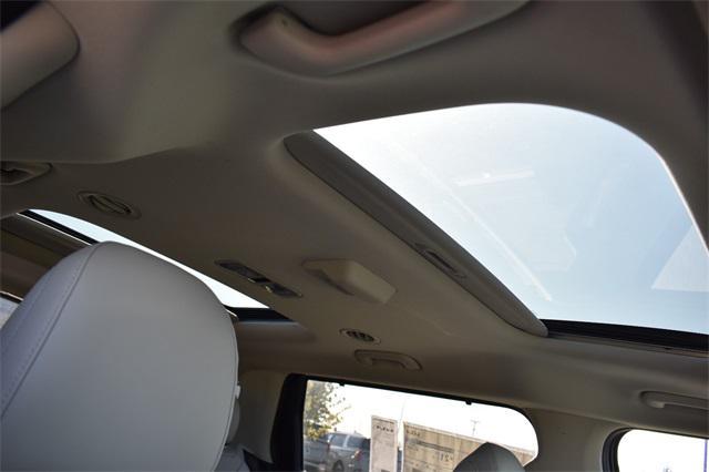 new 2025 Kia Carnival car, priced at $48,847