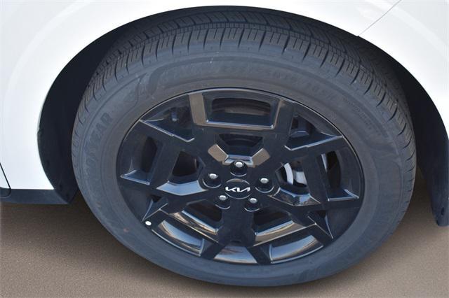 new 2025 Kia Carnival car, priced at $48,847
