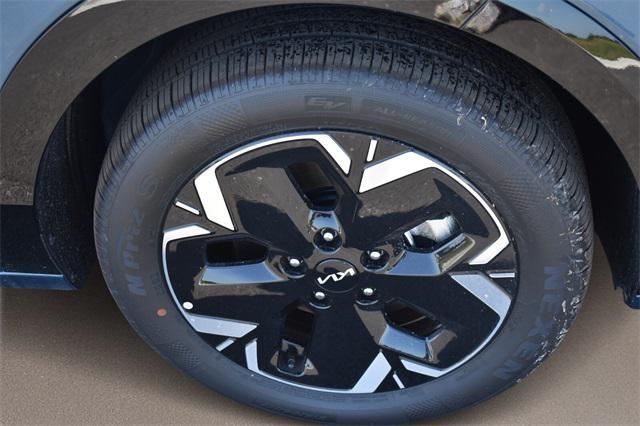 new 2025 Kia Niro EV car, priced at $32,931