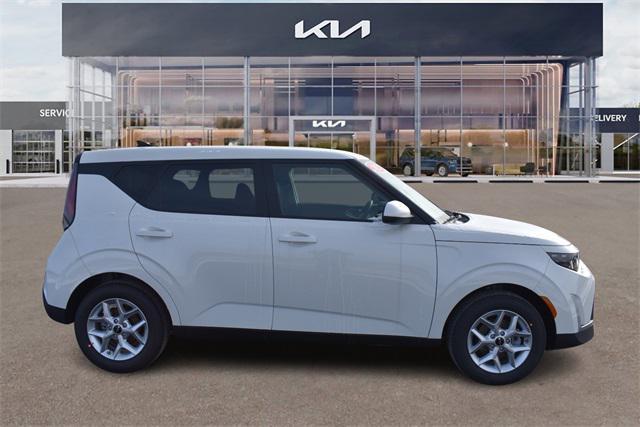 new 2025 Kia Soul car, priced at $21,391