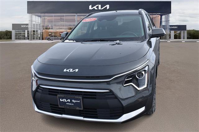 new 2025 Kia Niro car, priced at $28,854