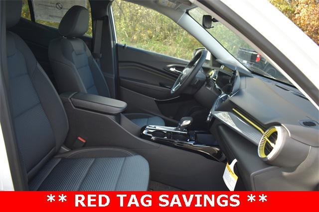 new 2025 Chevrolet Trax car, priced at $24,720