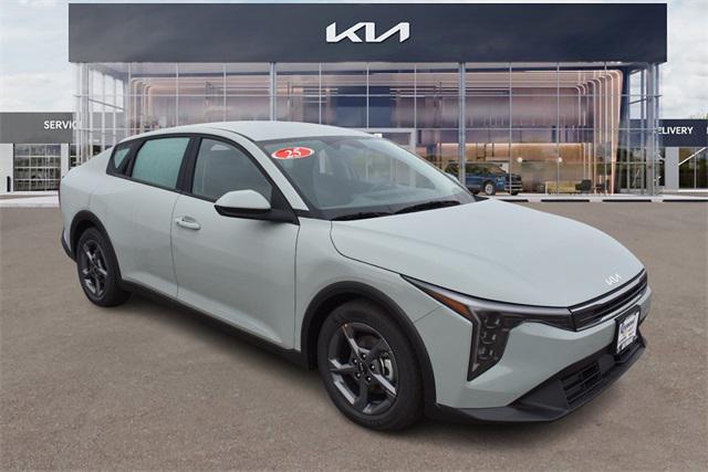 new 2025 Kia K4 car, priced at $23,682