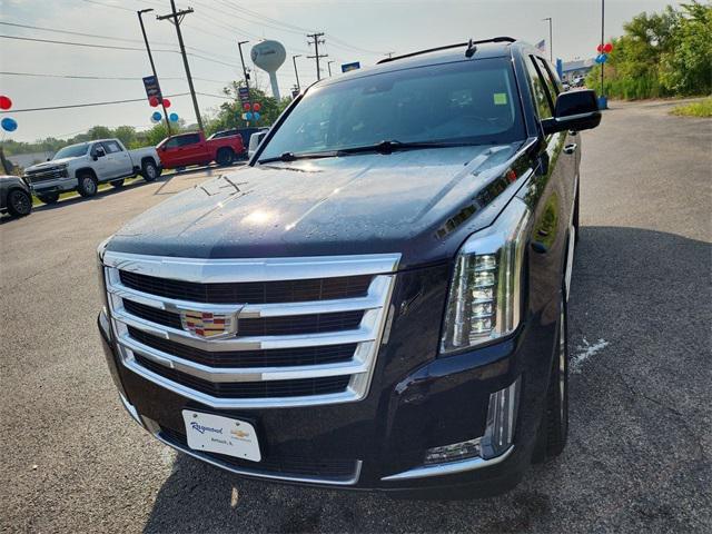 used 2018 Cadillac Escalade ESV car, priced at $32,662