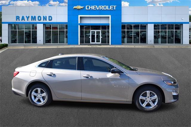 new 2025 Chevrolet Malibu car, priced at $25,743