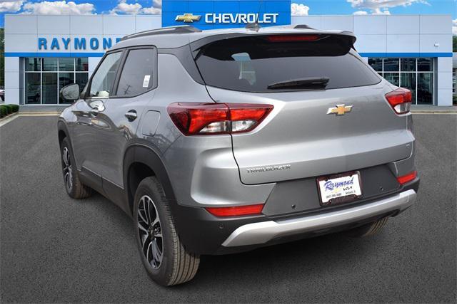 new 2025 Chevrolet TrailBlazer car, priced at $27,874