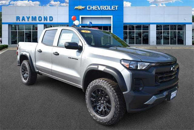 new 2025 Chevrolet Colorado car, priced at $42,618