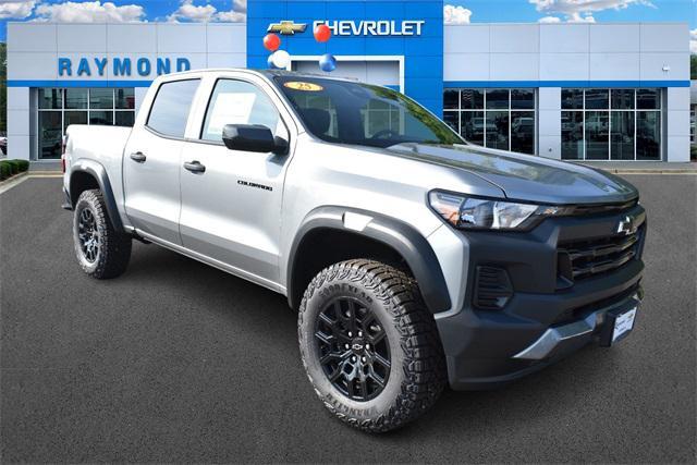 new 2025 Chevrolet Colorado car, priced at $42,618