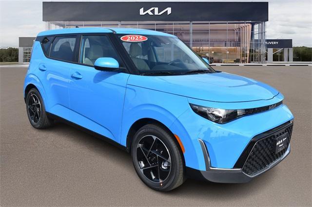 new 2025 Kia Soul car, priced at $25,866