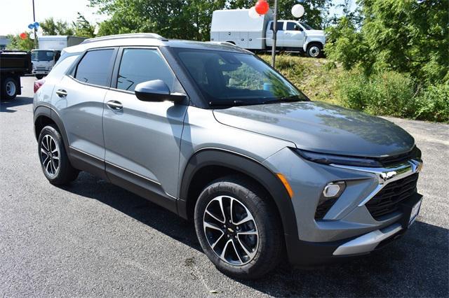 new 2025 Chevrolet TrailBlazer car, priced at $26,283