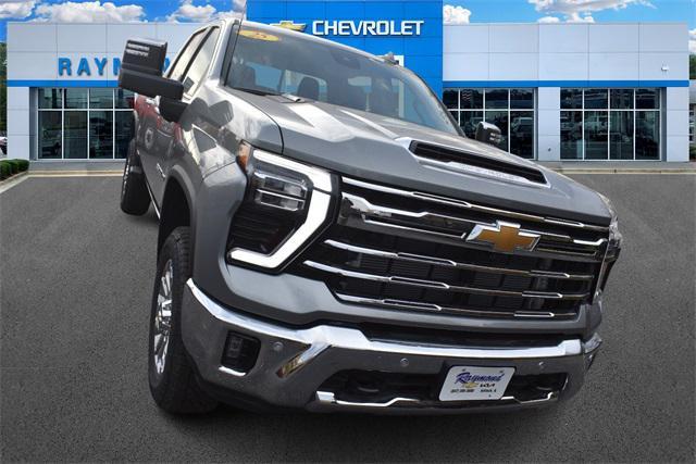 new 2025 Chevrolet Silverado 3500 car, priced at $81,948