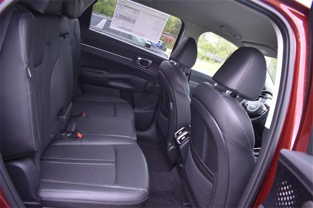 new 2025 Kia Sorento car, priced at $35,675