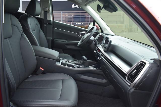 new 2025 Kia Sorento car, priced at $35,675