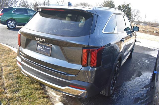 used 2025 Kia Sorento car, priced at $41,877