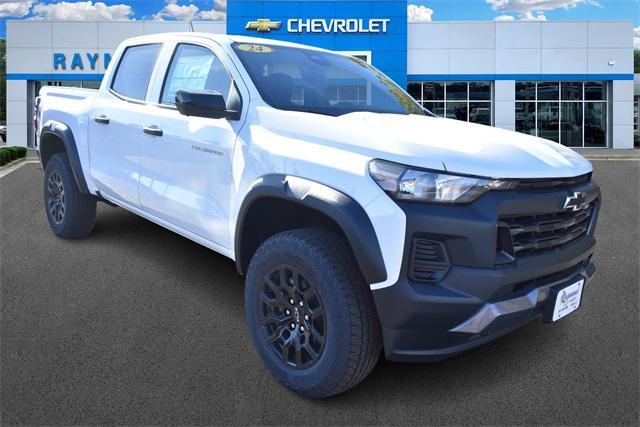 new 2024 Chevrolet Colorado car, priced at $39,577