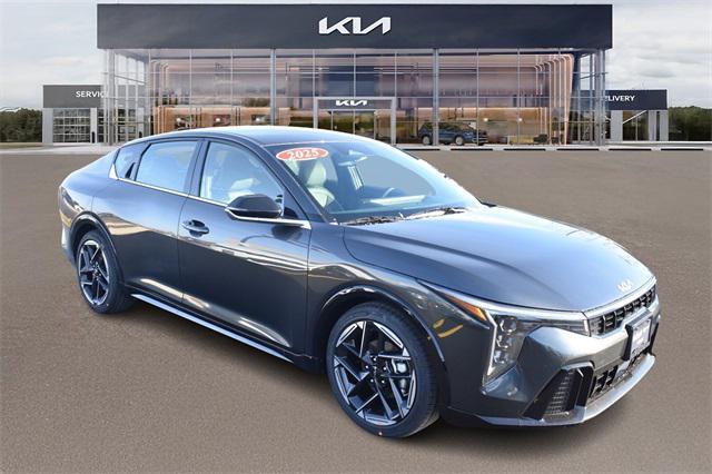 new 2025 Kia K4 car, priced at $25,423