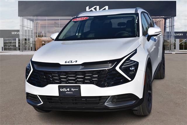 new 2025 Kia Sportage car, priced at $31,900