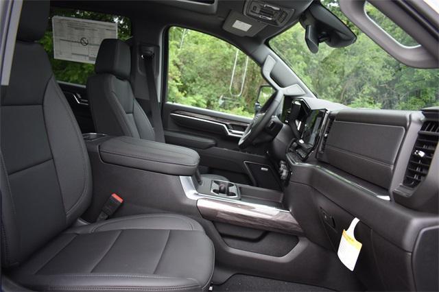 new 2025 Chevrolet Silverado 2500 car, priced at $70,106