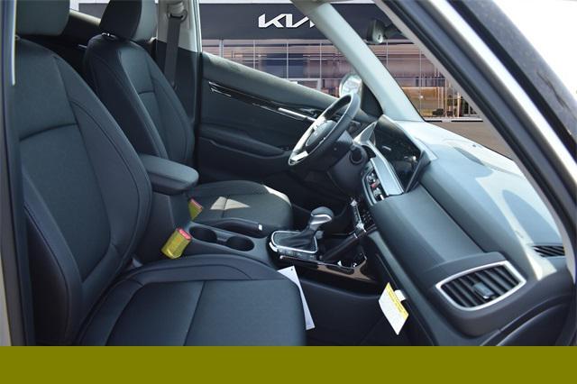 new 2025 Kia Seltos car, priced at $28,630