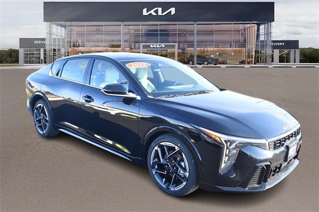 new 2025 Kia K4 car, priced at $27,353