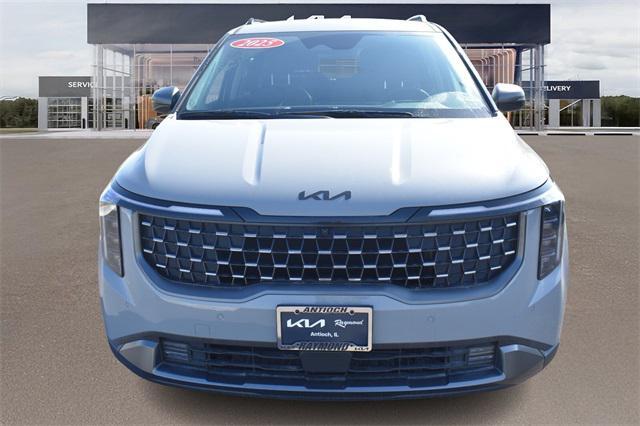 new 2025 Kia Carnival car, priced at $52,122