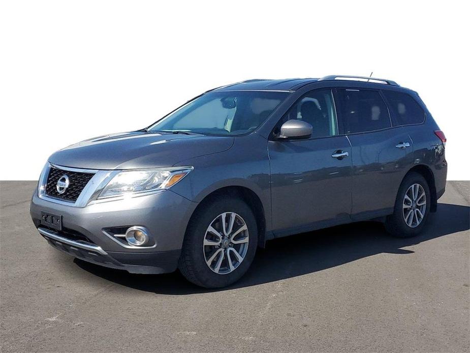 used 2016 Nissan Pathfinder car, priced at $12,886