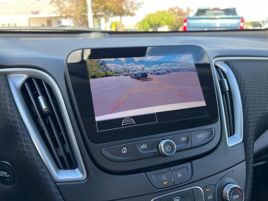 new 2024 Chevrolet Malibu car, priced at $23,310