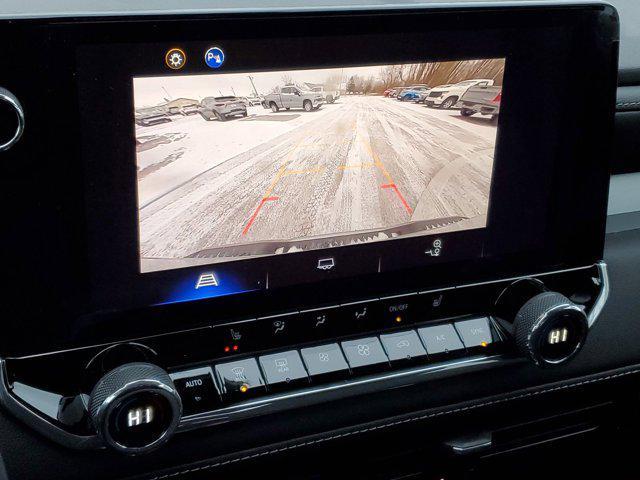 new 2024 Chevrolet Colorado car, priced at $38,994