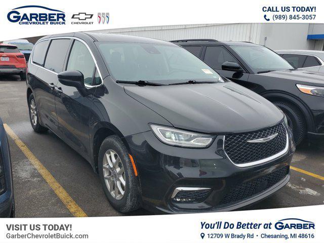 used 2023 Chrysler Pacifica car, priced at $23,438